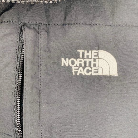 The North Face Women's Black Full Zip Jacket - Picture 11 of 11